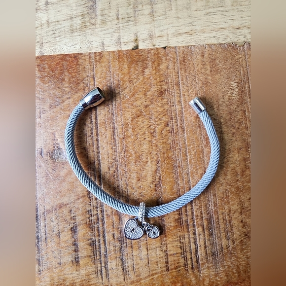 Magnetic Bracelet - Picture 2 of 5